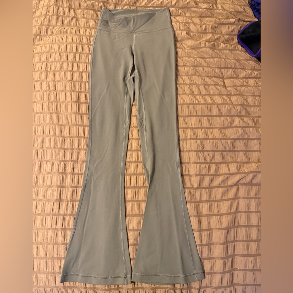 Lululemon Nomad Mini Flare leggings
